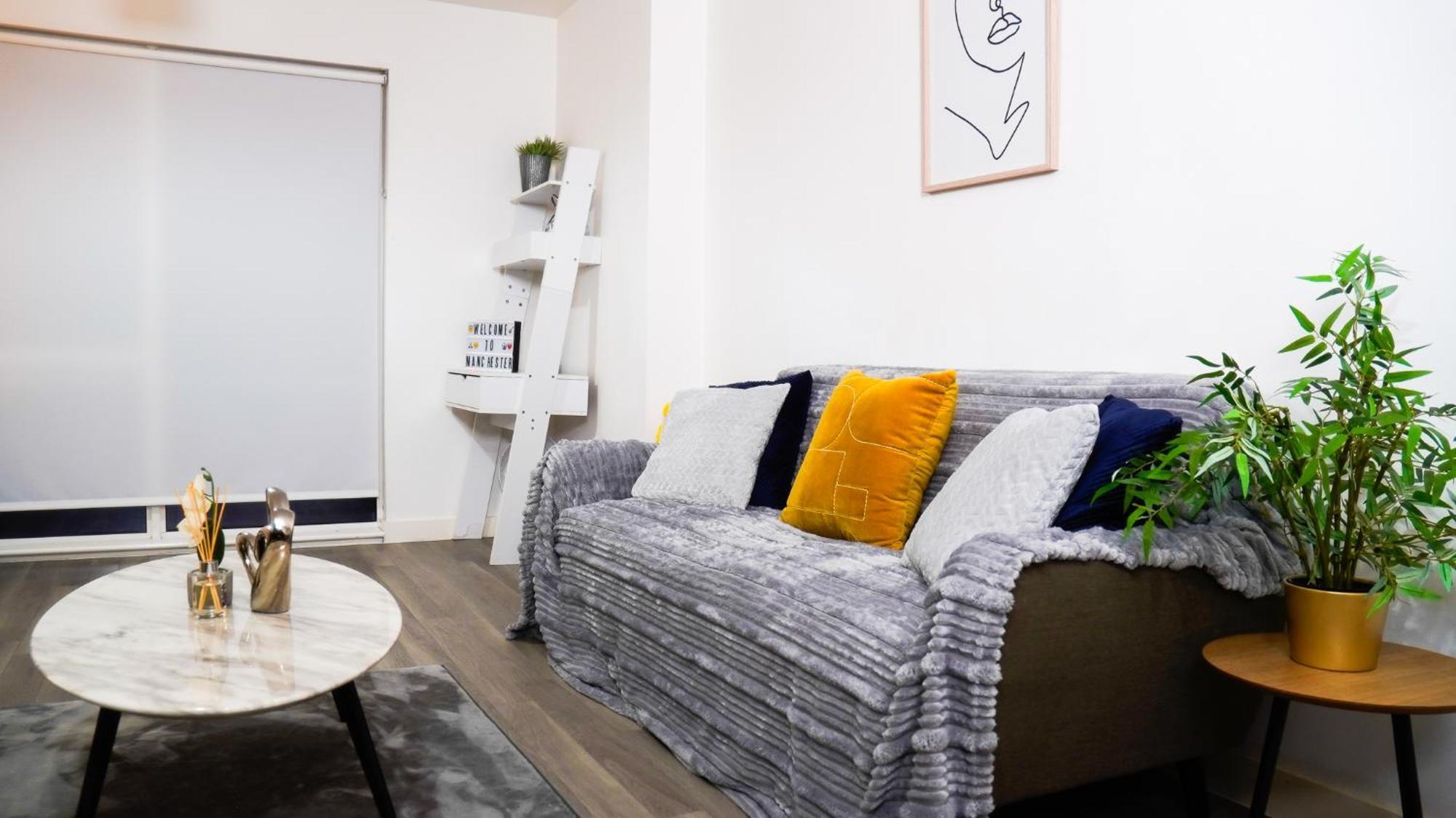 Manchester City Centre Apt With Balcony & Free Parking - Including Free 1-Hour Early Check-In For Bookings In June, Justeat Voucher For 2-Night Stays Minimum! Exterior foto